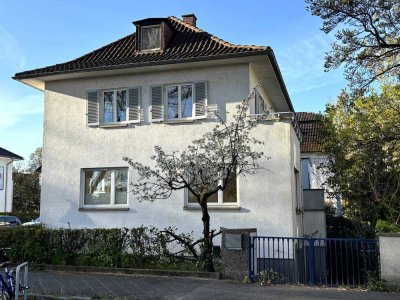 Hervorragend konzipierte Doppelhaushälfte in erstklassiger, gesuchter Wohnlage direkt am Neckar