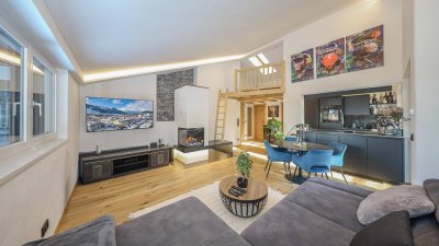 Komplett sanierte Dachgeschosswohnung in zentrumsnaher Lage