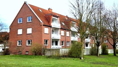 0 % Käuferprovision! Absolut traumhafte 3-Zimmer-Wohnung mit Tiefgarage, Loggia und Blick ins Grüne!