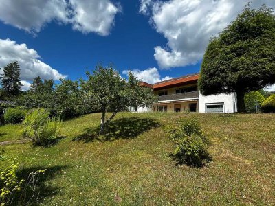Einfamilienhaus mit großem Garten in schöner Lage mit unverbautem Blick, sehr gepflegt
