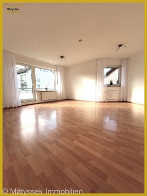 *RESERVIERT*4,5-Zi.ETW,Küche,Bad,Gäste WC,Balkon,Keller,zzgl.Garage u.Stellpl. in DO-Löttringhausen