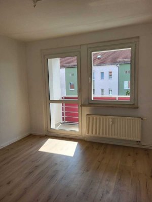 //Hier wartet ihr neues zu Hause // tolle 3 Zimmer Wohnung mit Balkon //