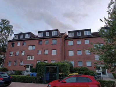 Geschmackvolle, modernisierte 2-Raum-Dachgeschosswohnung in Winsen (Luhe)