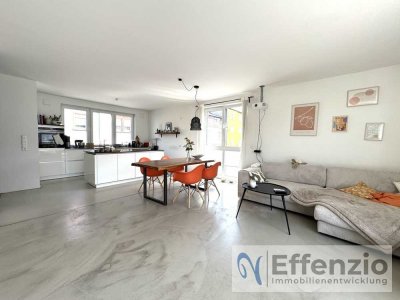 Moderne Wohnung im Hausstil mit Stellplatz und Balkon