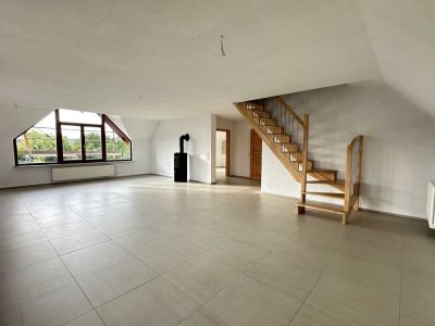 Charmante moderne 3-Zi.-Maisonette-Wohnung in ruhiger naturnahe Lage in Schallstadt-Mengen!