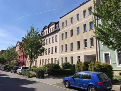 2-Zimmer-Wohnung im 4. Obergeschoss mit Einbauküche in Erfurt-Auenstraße