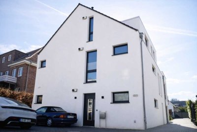 Exklusives Penthouse mit Balkon in Hamburg-Wellingsbüttel