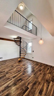 Stilvolle 3,5-Raum-Maisonette-Wohnung mit gehobener Innenausstattung in Ittlingen