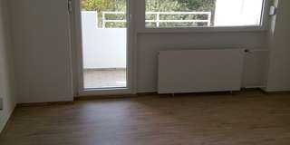 Einsteigerimmobilie: Helle 4,5-Zimmer Wohnung im 4. OG mit Balkon in Bonn-Endenich