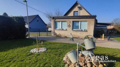 Provisionsfrei: Saniertes Einfamilienhaus mit Doppelcarport und schönem Garten in Manker
