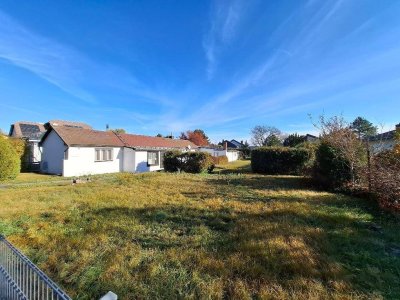 Felixdorf: Älteres Wohnhaus auf einem sehr großen, wunderschönen Grundstück in toller Lage