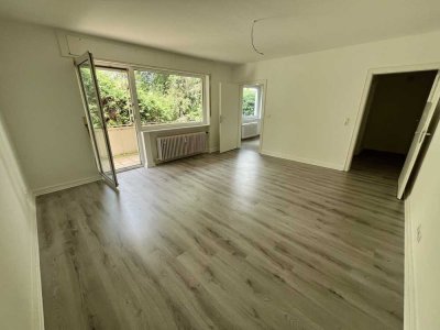 Schöne und helle 1 ZKB mit Balkon
