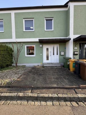 Charmantes Reihenhaus für Familie zum einziehen