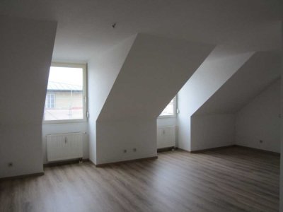 Top Kapitalanlage oder Eigenbedarf – 1-Zimmer-Wohnung mit Wannenbad, Einbauküche in ruhiger Lage!