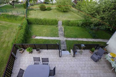 Großzügiges Zweifamilienhaus mit Wohnkomfort und Garten