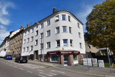 Sichere Kapitalanlage in Chemnitz-Hilbersdorf: Vollvermietetes Mehrfamilienhaus mit Stellplätzen!