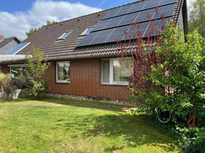 Helles Haus in ruhiger Lage, schöner Garten und viel Platz sucht neuen Eigentümer