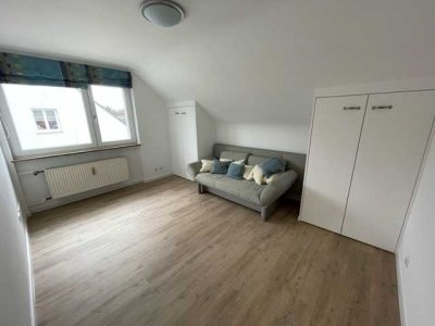 Ideal für Wochenendpendler/in in Degerloch: sehr gepflegte 1-Zimmerwohnung in Waldrandnähe