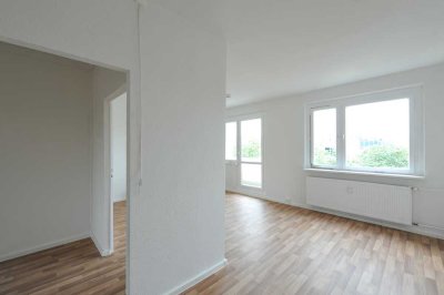 vollsanierte 3 Zimmer mit Balkon in der 5. Etage
