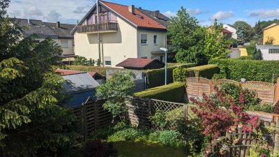 Reiheneckhaus mit großem, sonnigen Garten in ruhiger Lage