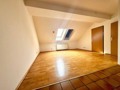 2-Zimmer-Dachgeschoss Wohnung
