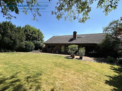 Freistehendes Einfamilienhaus mit traumhaftem Garten
in ruhiger Feldrandlage von Waldems / Bermbach