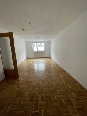 2- Raum- Wohnung in der Neustadt mit EBK ab sofort