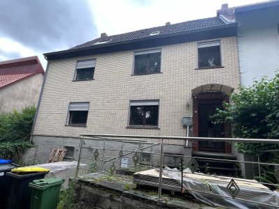 Großzügige Doppelhaushälfte in Warburg-Dalheim, renovierungsbedürftig
