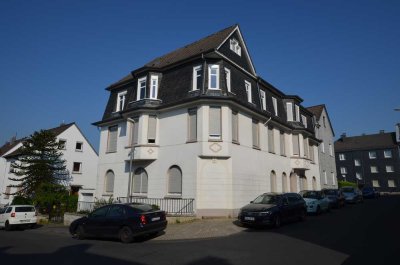 Altbaucharme! Schöne 4-Zimmer Wohnung