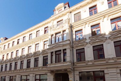 Attraktive 4 Zimmer -  Wohnung in der City |ruhige Lage | Balkon | 2 Bäder | ab Oktober bezugsfrei