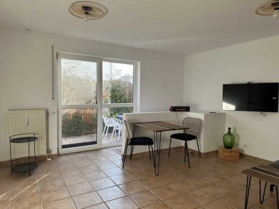 Traumhafte, sonnendurchflutete 2,5 Zi Maisonette Wohnung mit 2 Terrassen und Garten