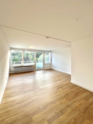 *** Renovierte, großzügige 1-Zimmer Wohnung ***