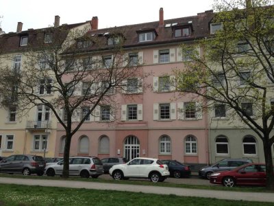 Freundliche Dachgeschosswohnung