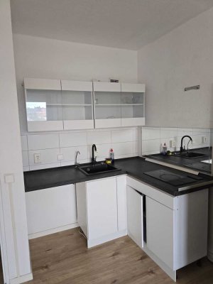 Traumhafte 1 -Raumwohnung mit Einbauküche + Balkon + Badewanne!
