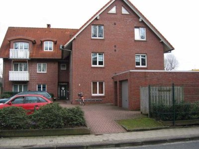 Zentrale Dachg.whg. m. Loggia,  z.B. Ideal für 1-2 Personen  im 2. Obergeschoss