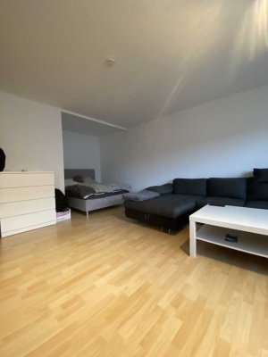 Salach, 1,5 Zi + Küche + Garage + Keller für 1 Person