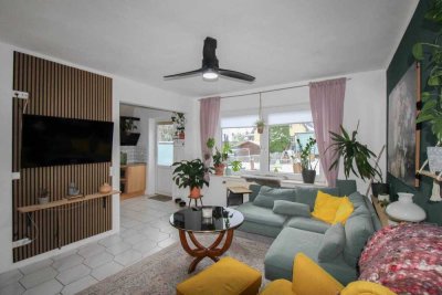 Teilrenoviertes Reihenendhaus mit Potenzial + 3 Garagen in Salzgitter-Thiede