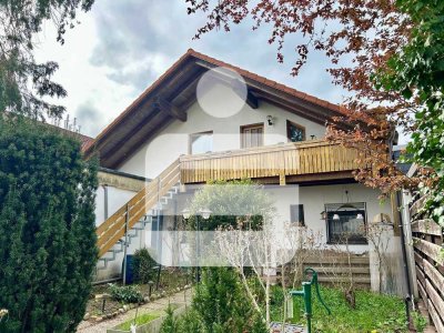 Wohnhaus mit Ausbaupotenzial...Solides EFH mit Garage in Hemhofen