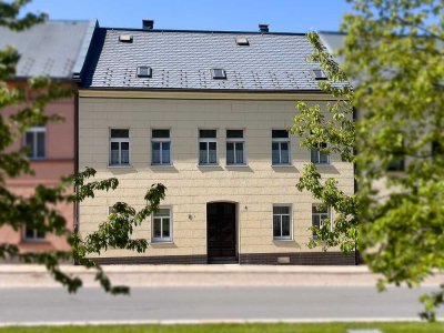 Eibenstock: Reihenhaus mit Charme, Garten und 700 m² Grundstück – teilsaniert