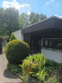 Bungalow am Waldrand mit Einliegerwohnung