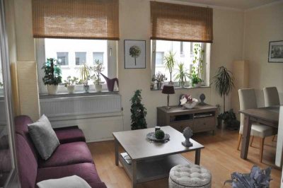 Südviertel 50 qm in ruhiger Lage,Möbliert