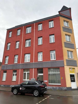 Helle, neu renovierte 3 - Zimmer Wohnung in Gera / Zentrum