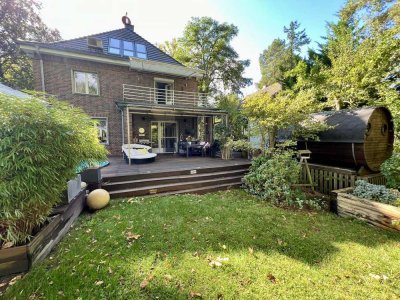 Repräsentatives, modernisiertes Einfamilienhaus mit Pool und Sauna in Bestlage Berlin Westend