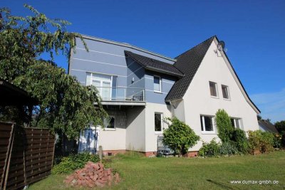 Zweifamilienhaus mit großzügigem Grundstück und Ausbaureserve in Diepholz