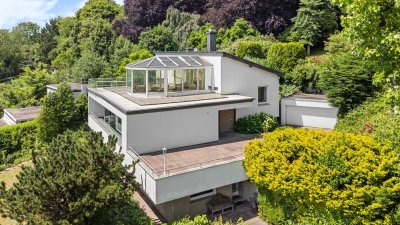 Außergewöhnliches Einfamilienhaus mit großem Grundstück in ruhiger und gehobener Wohnlage - Witten