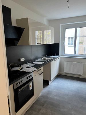 ** Neue Einbauküche ** Sanierte 3 Raum Wohnung in Uninähe