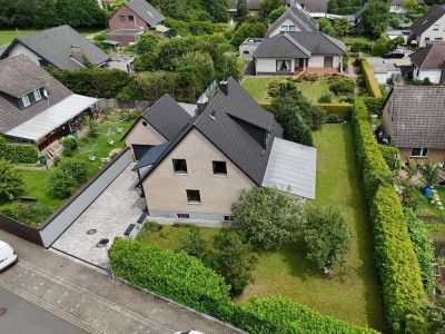 Familienparadies in Seenähe – 9 Zimmer, Sauna, XXL-Terrasse und 926 m² Grundstück