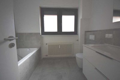 Erstbezug nach Sanierung! Schöne Wohnung mit Balkon und Gartennutzung