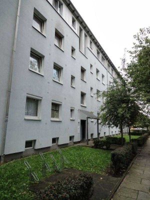 Renovierte 2,5-Zimmer-Wohnung mit Balkon