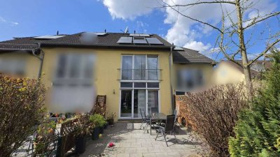 Exklusives Reihenmittelhaus mit moderner Technik und nachhaltigem Energiekonzept